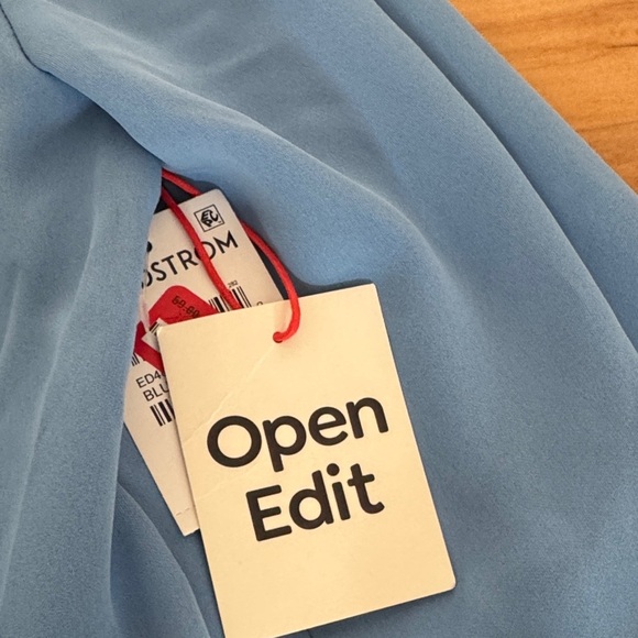 Elegant Sky Blue Off-Shoulder Blouse - Picture 4 of 5